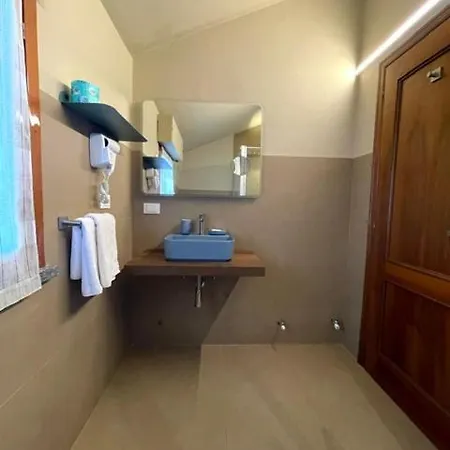 La Casa Sulla Via Del Mare Apartament *